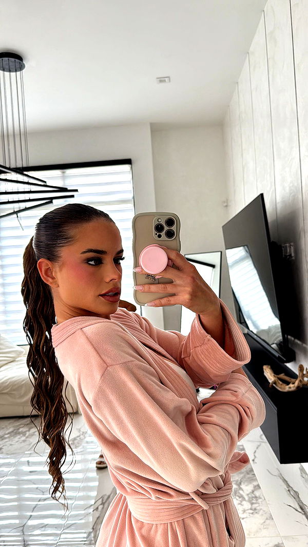 yaslenxoxo image ~ Altpins