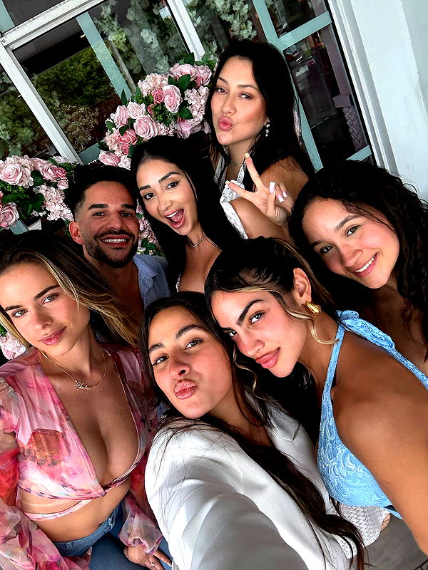 yaslenxoxo image ~ Altpins