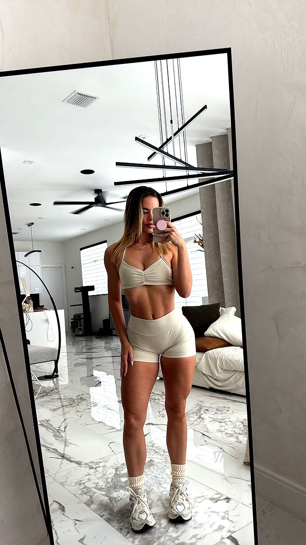 yaslenxoxo image ~ Altpins