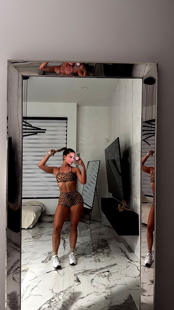 yaslenxoxo image ~ Altpins