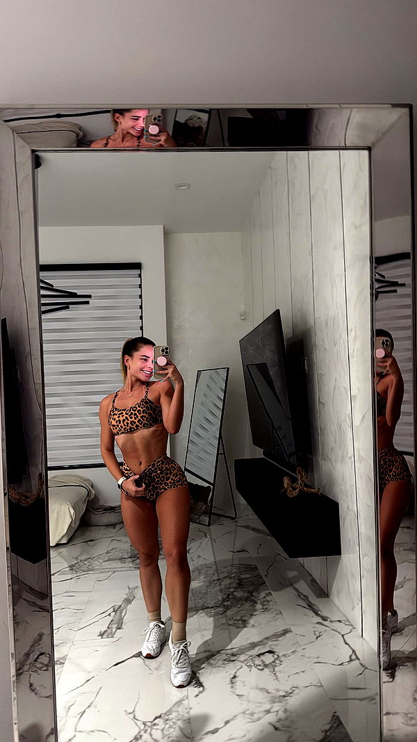 yaslenxoxo image ~ Altpins