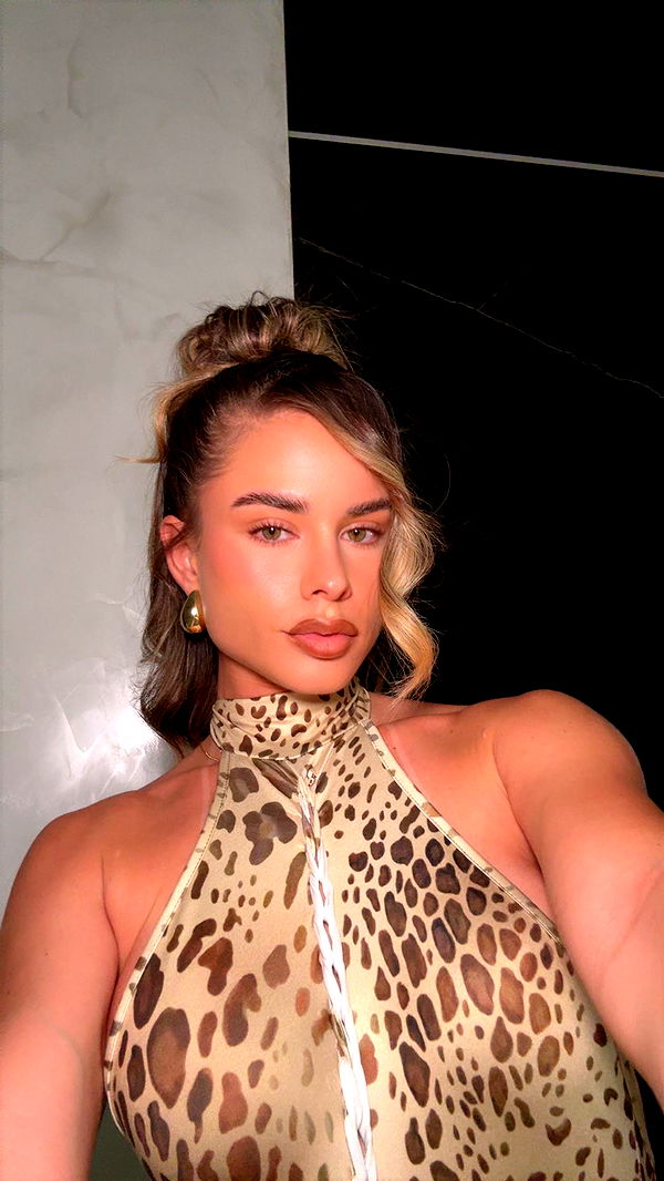 yaslenxoxo image ~ Altpins