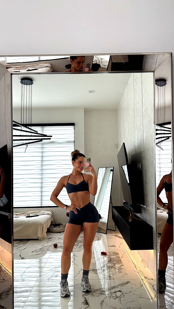 yaslenxoxo image ~ Altpins