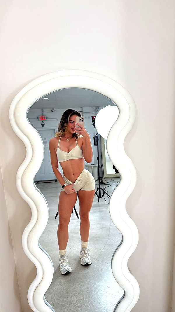 yaslenxoxo image ~ Altpins