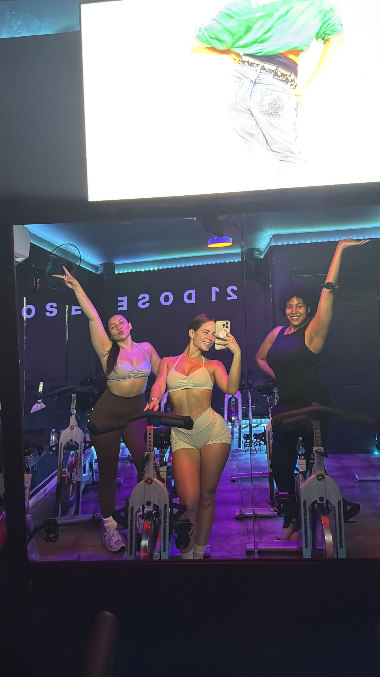 yaslenxoxo snapchat image archive image