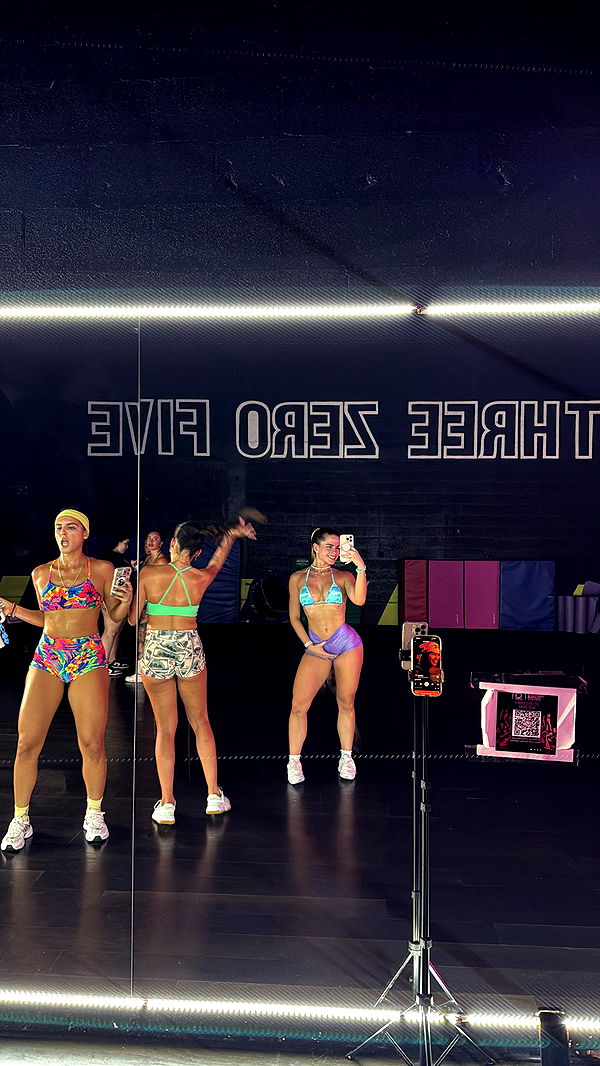 yaslenxoxo image ~ Altpins