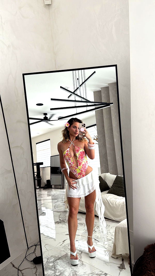 yaslenxoxo image ~ Altpins