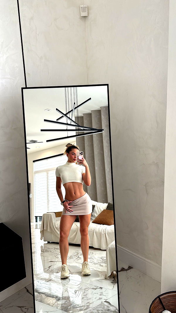 yaslenxoxo image ~ Altpins