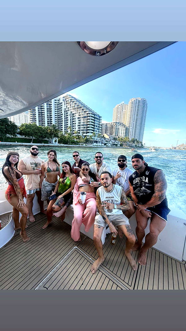 yaslenxoxo image ~ Altpins