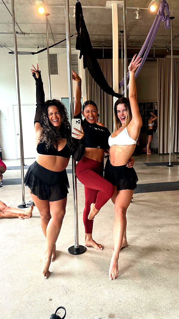 yaslenxoxo image ~ Altpins