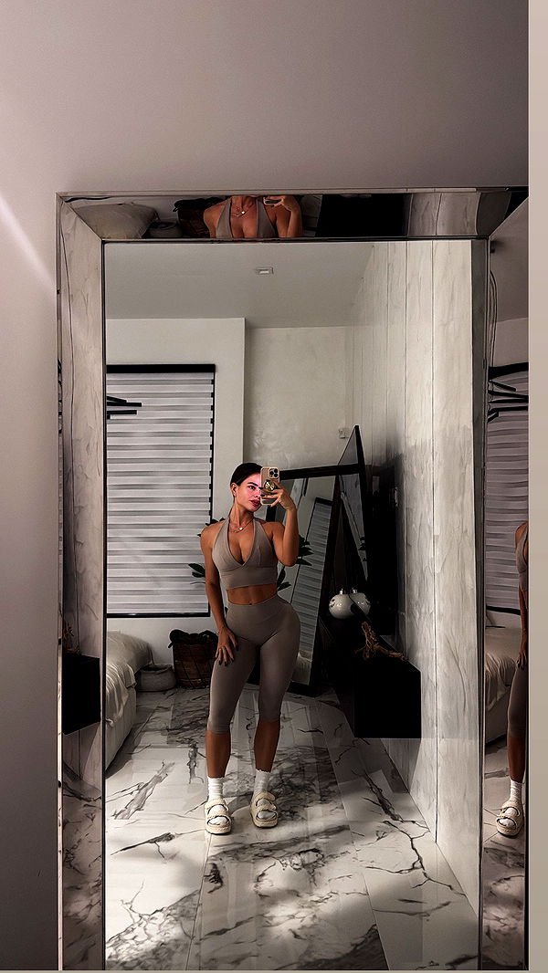 yaslenxoxo image ~ Altpins