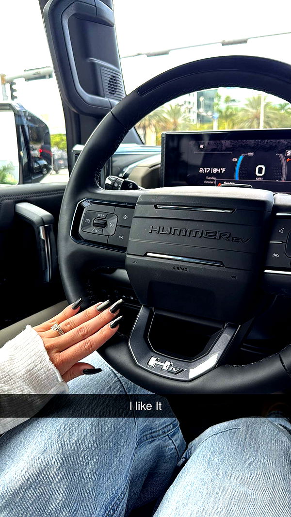 yaslenxoxo image ~ Altpins