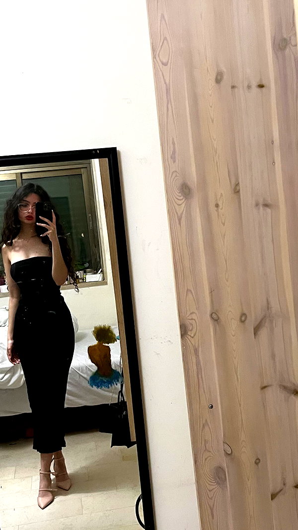 __yaheli_ instagram image archive image