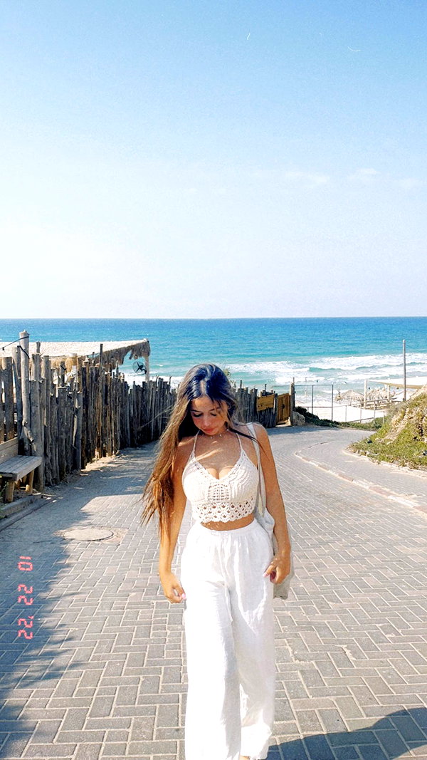 _ariel_lll instagram image archive image