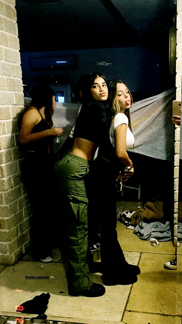 _ariel_lll instagram image archive image