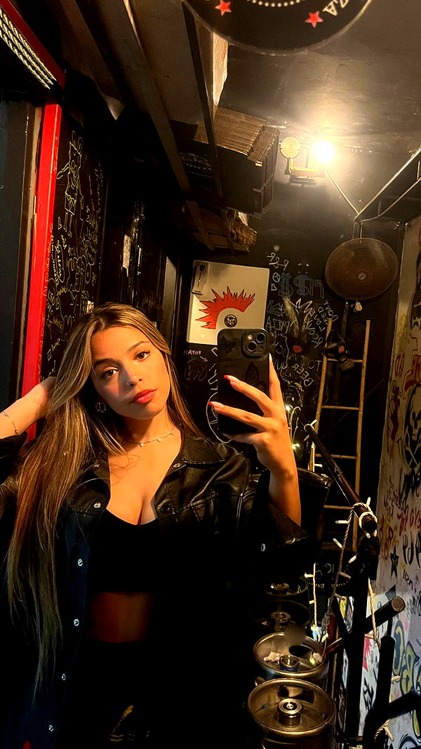 _ariel_lll instagram image archive image