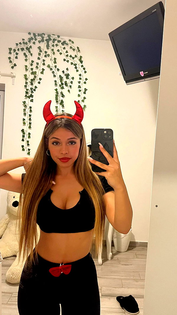 _ariel_lll instagram image archive image