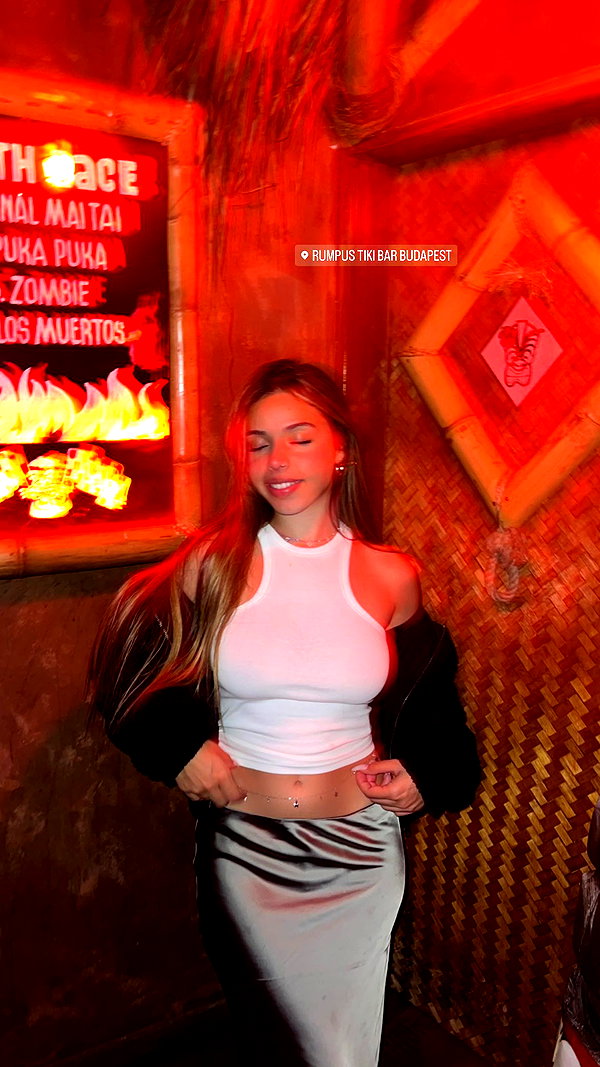 _ariel_lll instagram image archive image