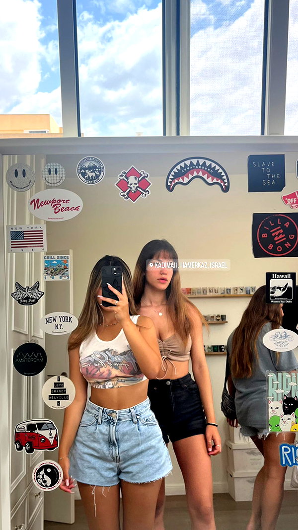 _ariel_lll instagram image archive image