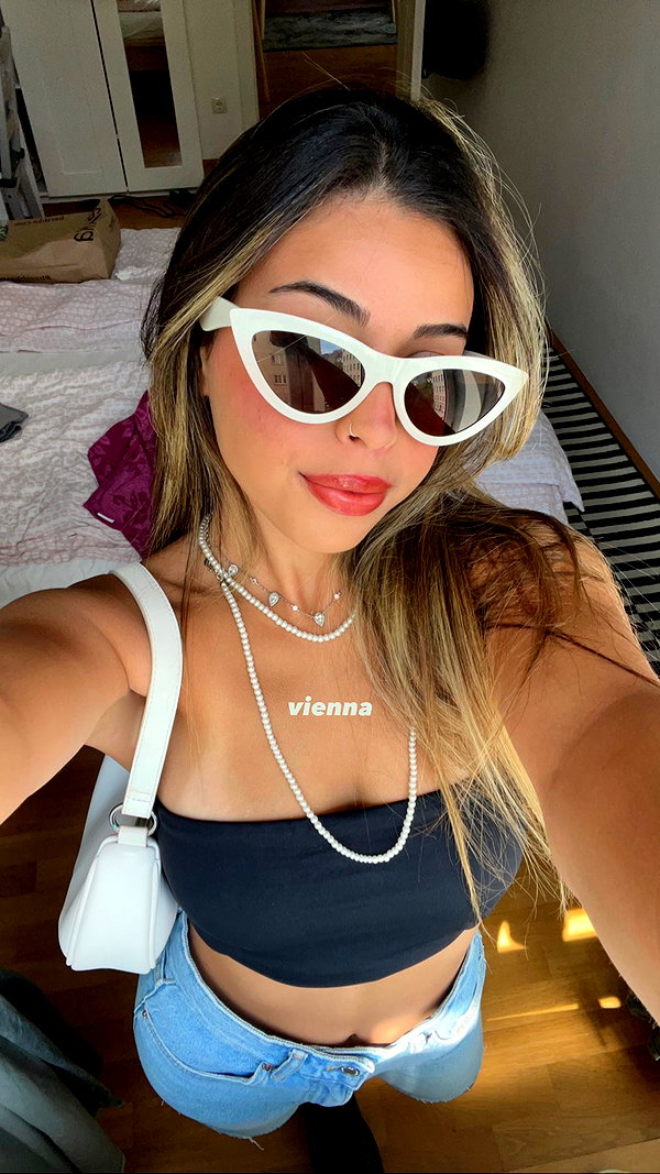 _ariel_lll instagram image archive image