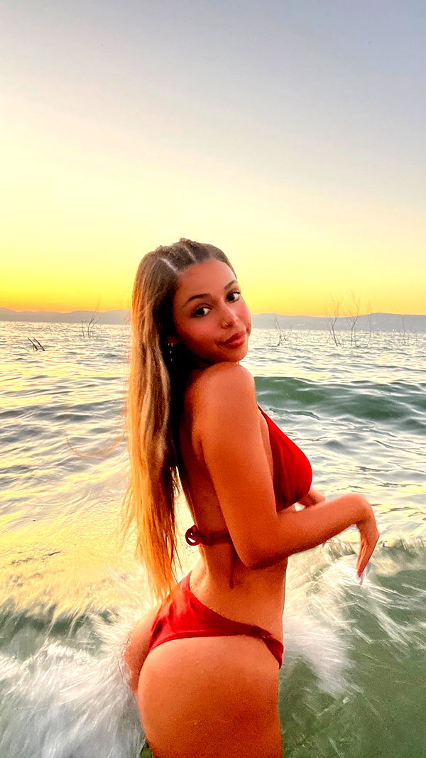 _ariel_lll instagram image archive image