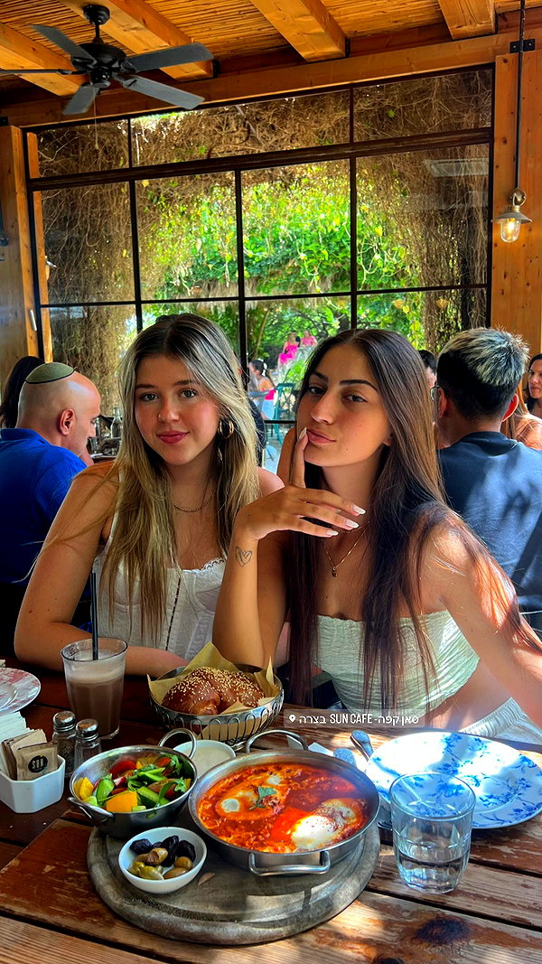 _ariel_lll instagram image archive image
