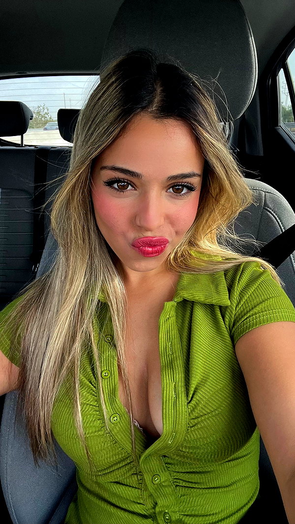 _ariel_lll instagram image archive image