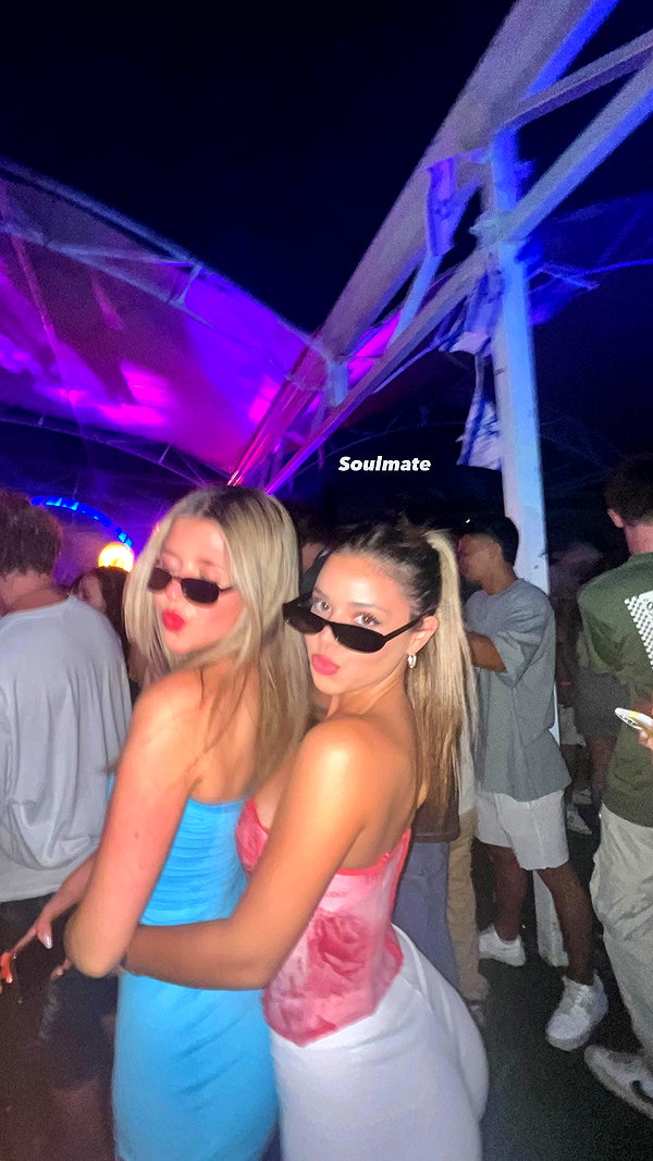_ariel_lll instagram image archive image