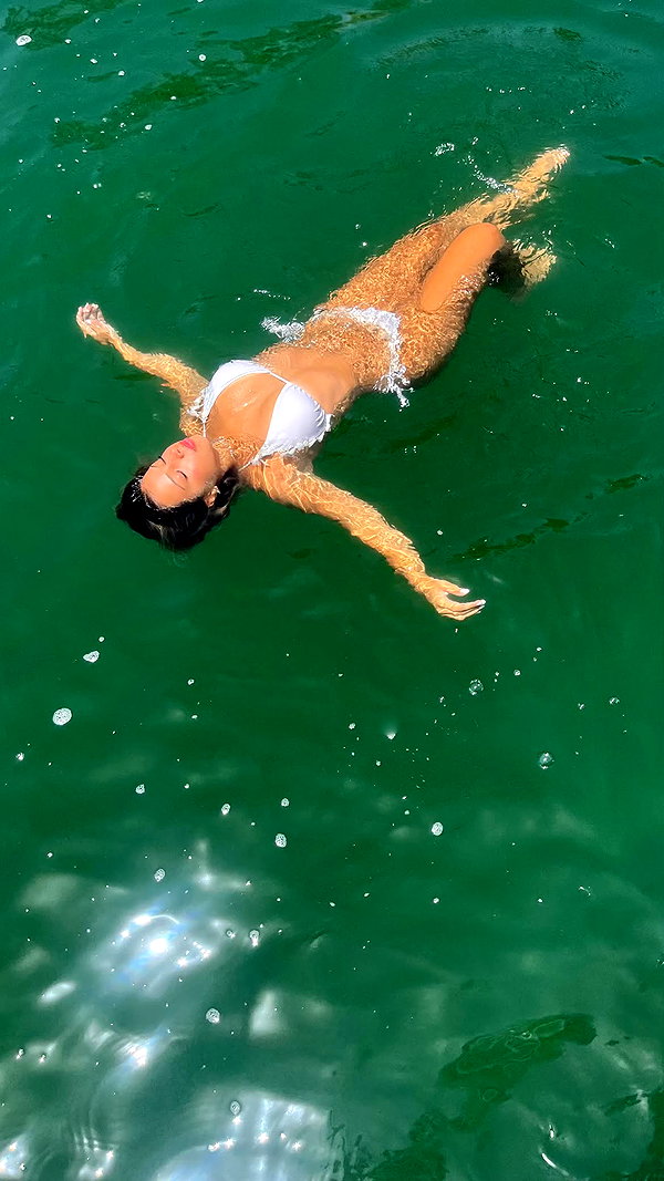 _ariel_lll instagram image archive image
