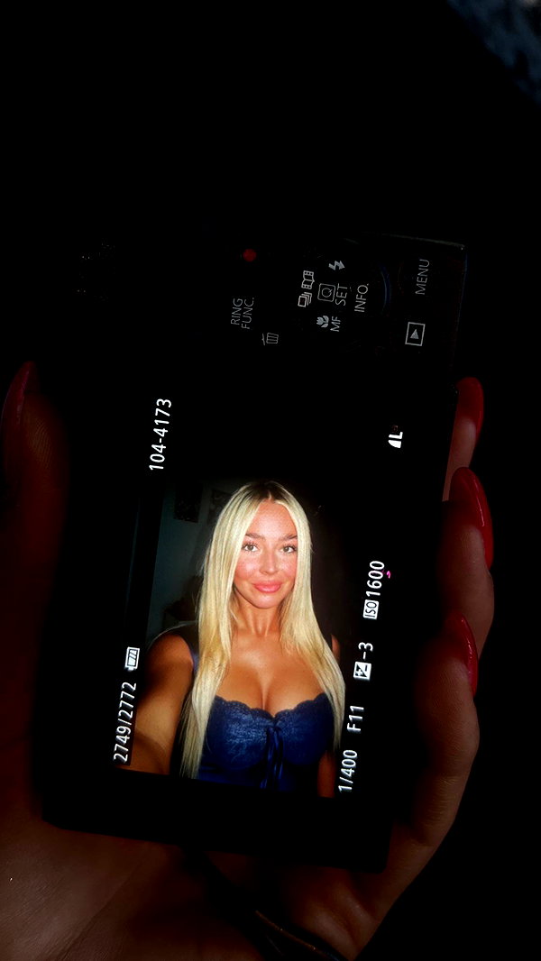 _ashleeevangelinos_ _ashleeevangelinos_ archive image