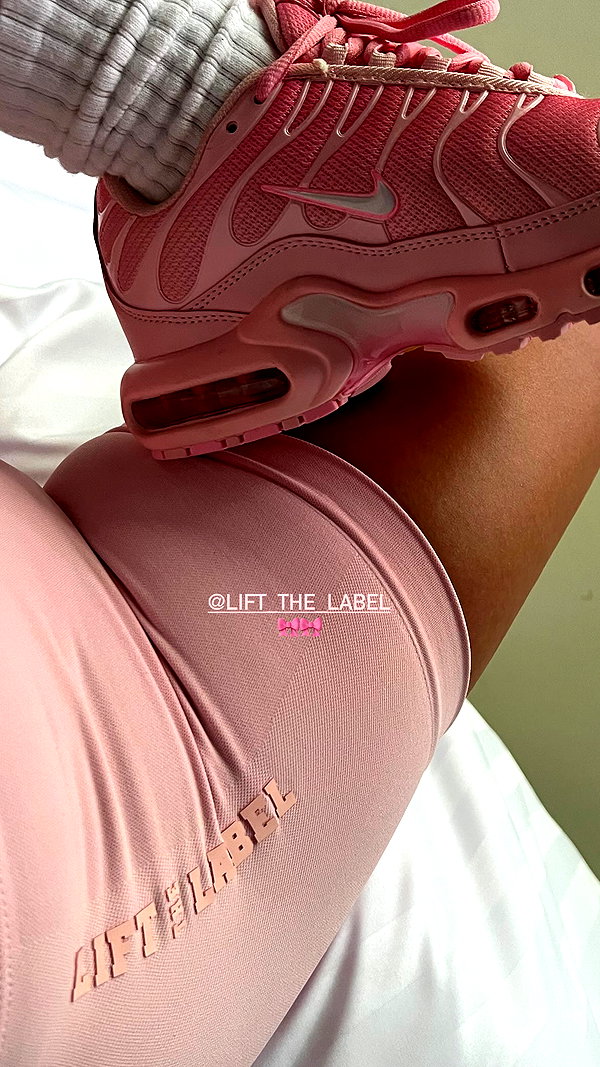 _lucycartwright instagram image archive image