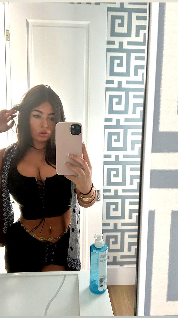 _michaelanee instagram image archive image