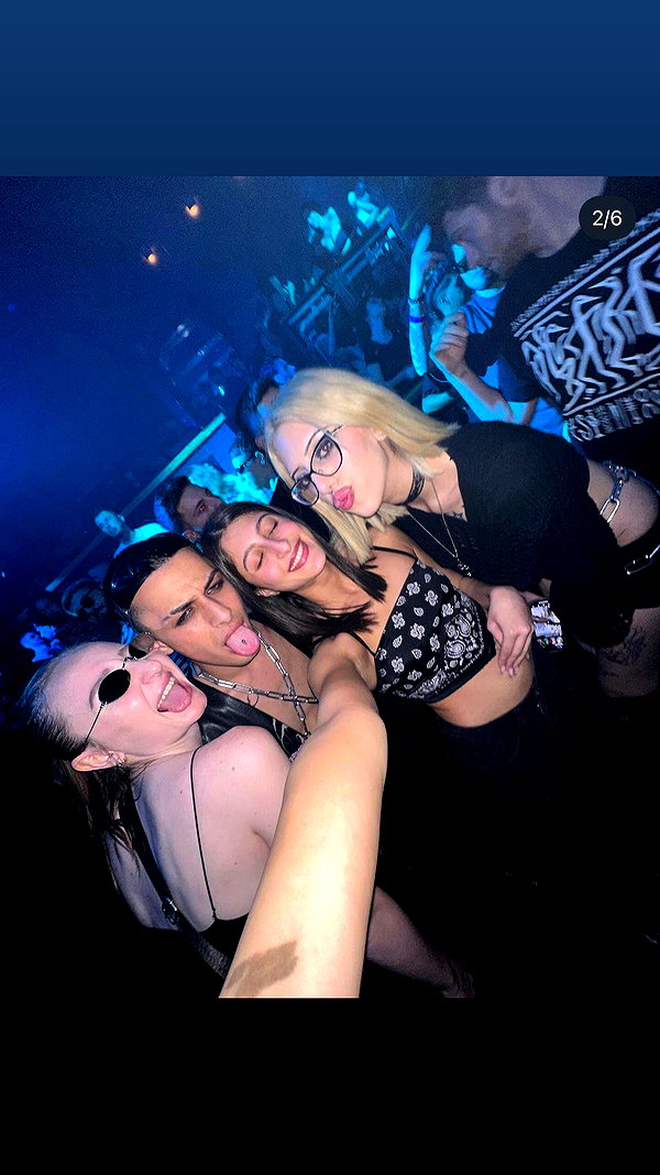 _shaybar._ instagram image archive image