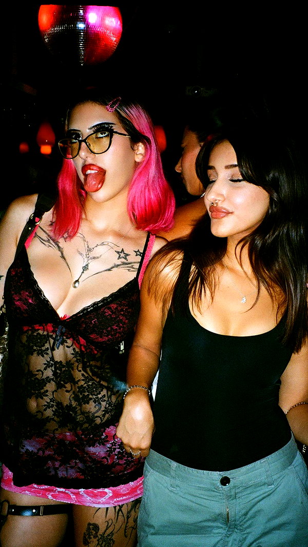 _shaybar._ instagram image archive image