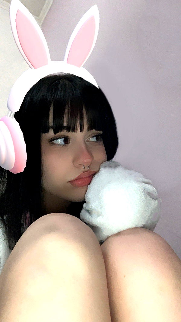alessiadidntwakeup instagram image archive image