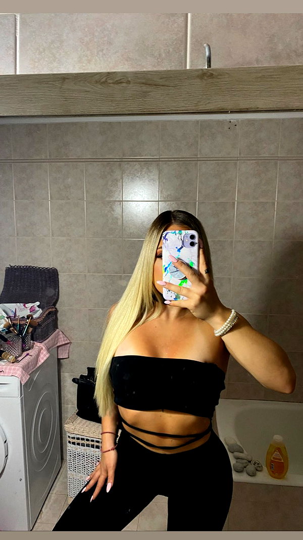 alexandra_stmtk instagram image archive image