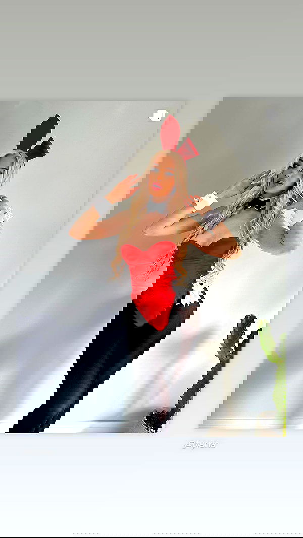 alexandramarianna alexandramarianna archive image