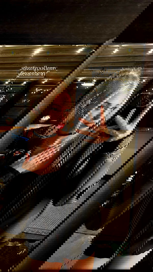 alexandramarianna alexandramarianna archive image