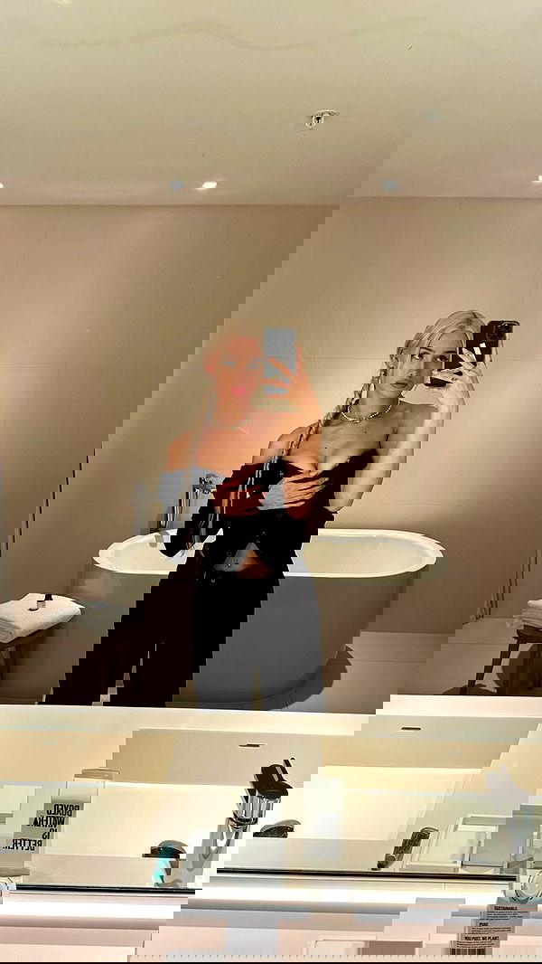 alexandramarianna alexandramarianna archive image