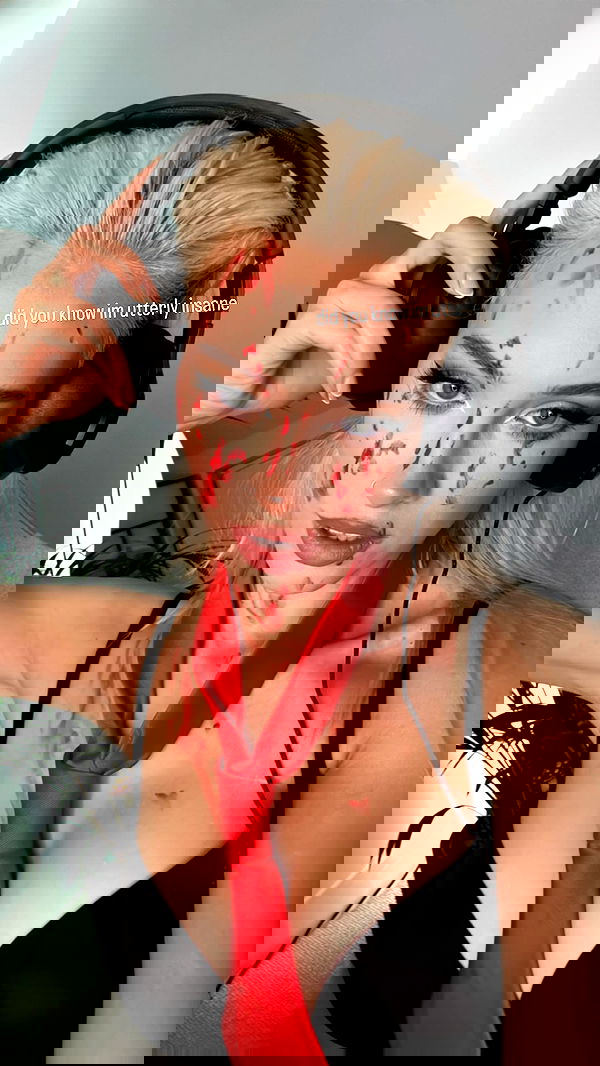 alexandramarianna alexandramarianna archive image