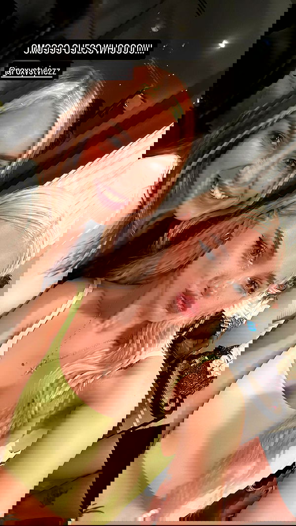 alexandramarianna alexandramarianna archive image