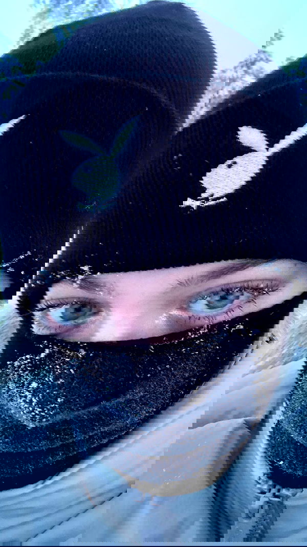 alexandramarianna alexandramarianna archive image