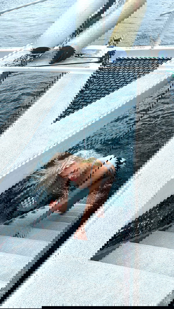 alexandramarianna alexandramarianna archive image