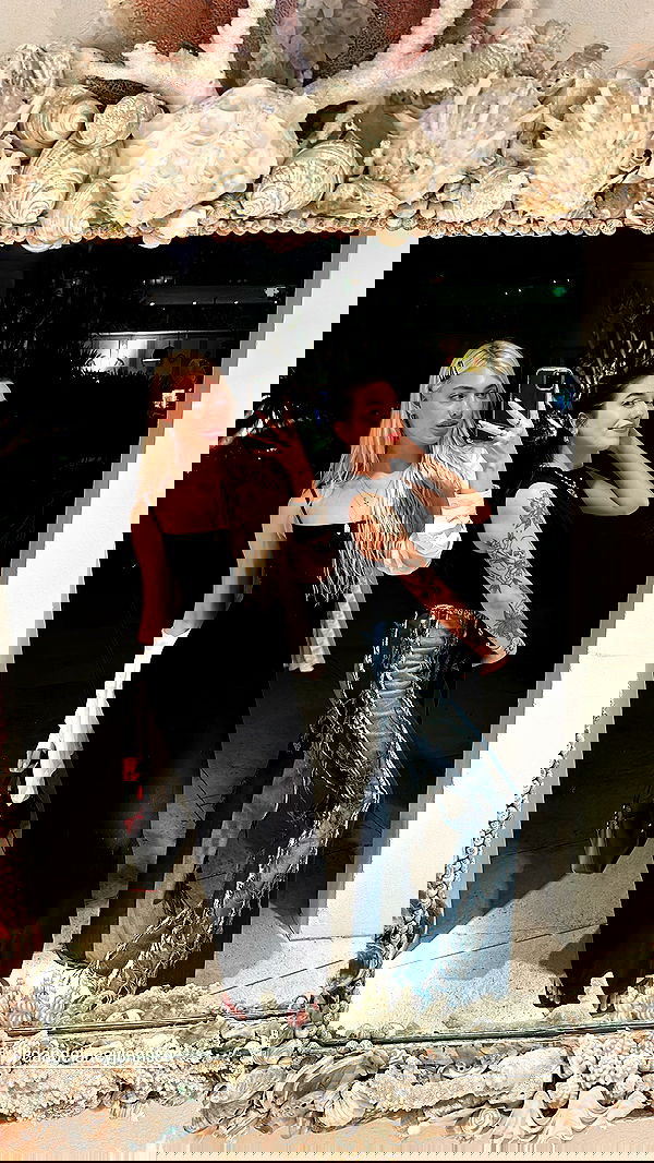 alexandramarianna alexandramarianna archive image