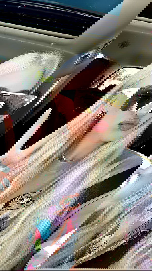 alexandramarianna alexandramarianna archive image