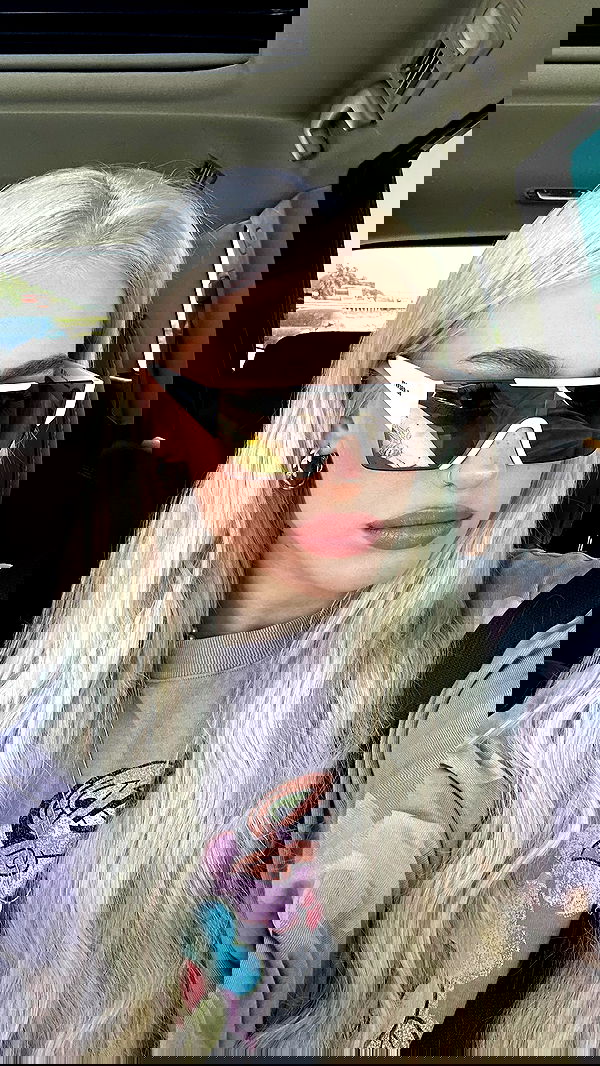 alexandramarianna alexandramarianna archive image