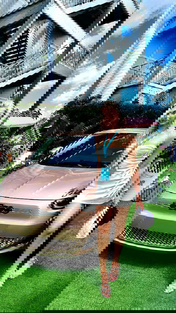 alexandramarianna alexandramarianna archive image