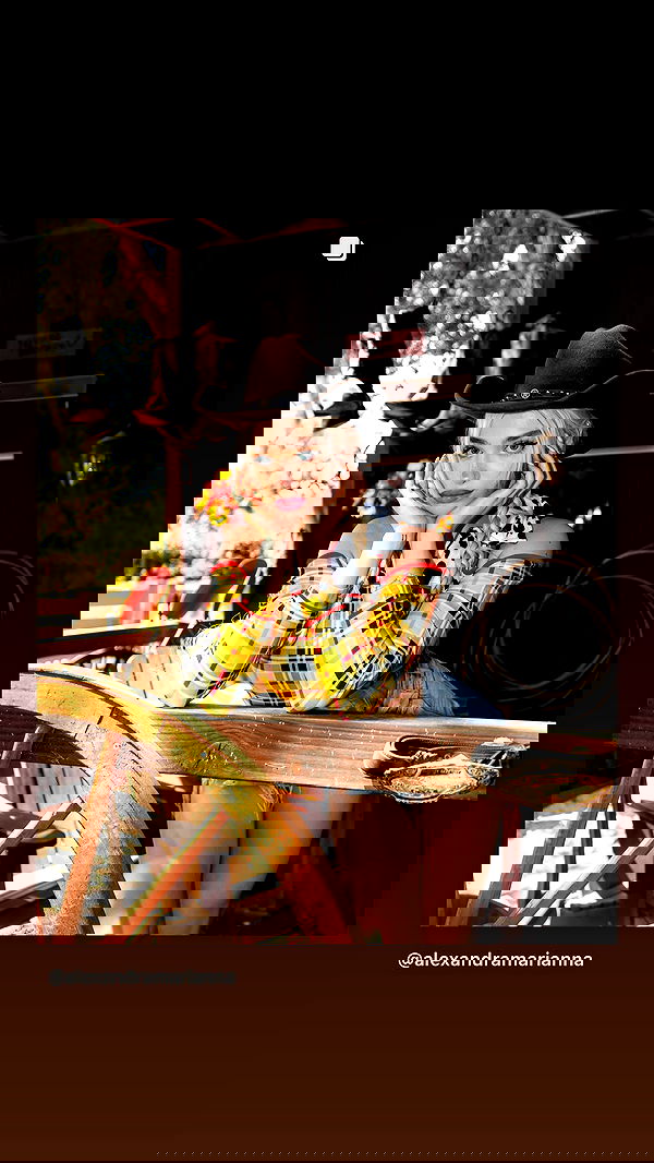 alexandramarianna alexandramarianna archive image