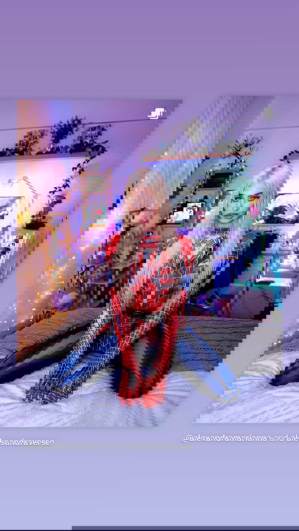 alexandramarianna alexandramarianna archive image