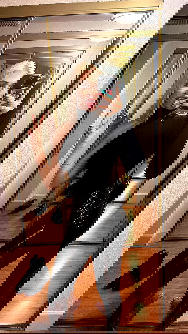 alexandramarianna alexandramarianna archive image